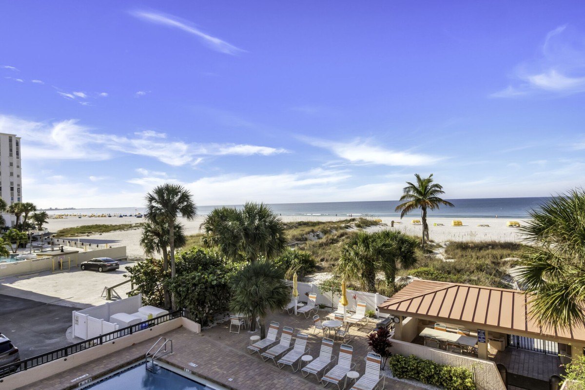 GG203 Gulf Front 1BR 1.5BA | St Pete Beach, FL | Gulf Gate Resort